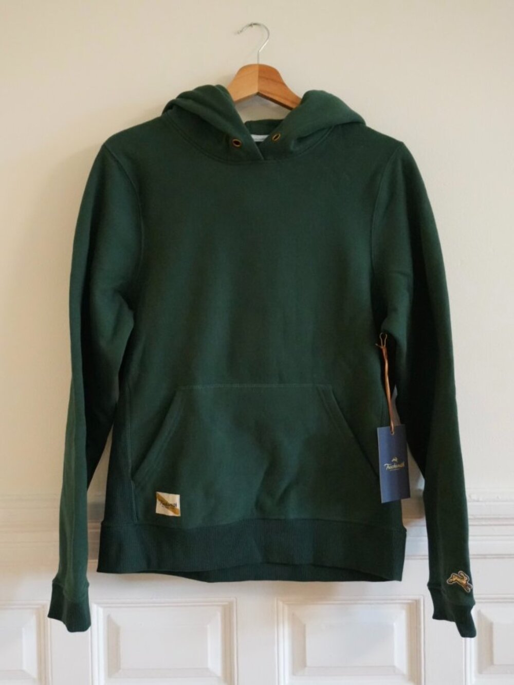 Tracksmith Women's Green Sweatshirt